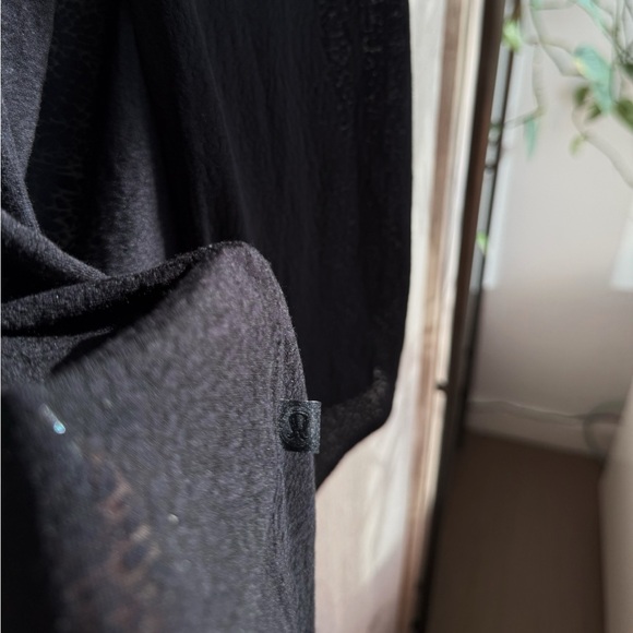 FLASH SALE⚡️ Lululemon Open Back Tank Top - Picture 5 of 6